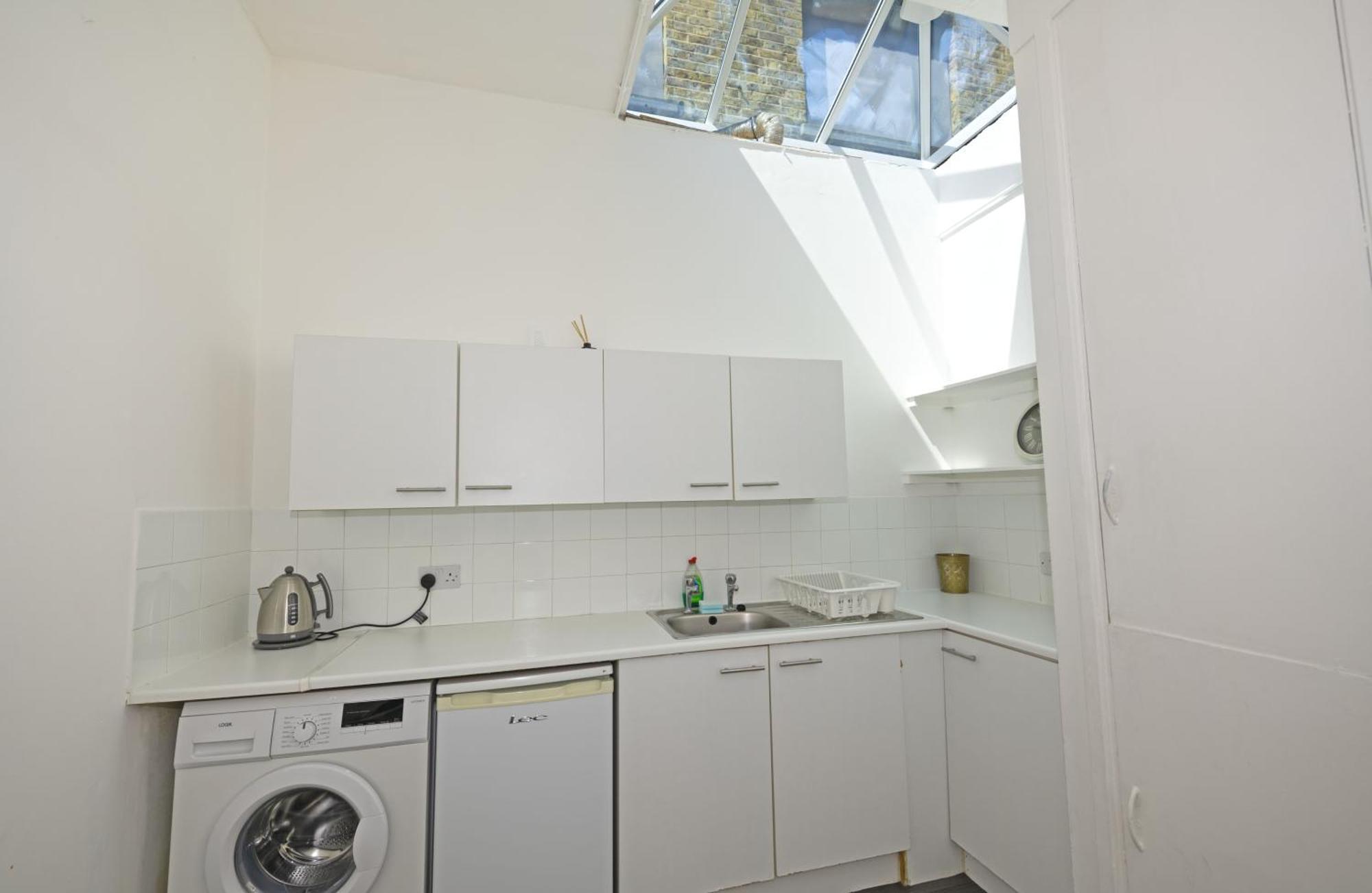 Flat In Clapham Budget Friendly Stay Londyn Zewnętrze zdjęcie