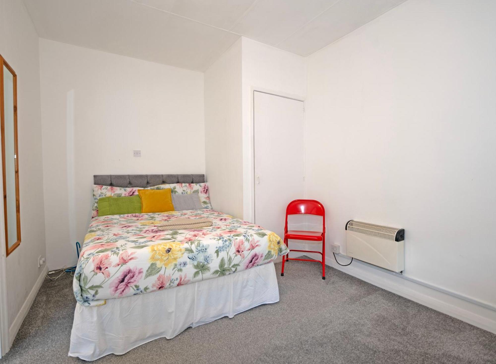 Flat In Clapham Budget Friendly Stay Londyn Zewnętrze zdjęcie