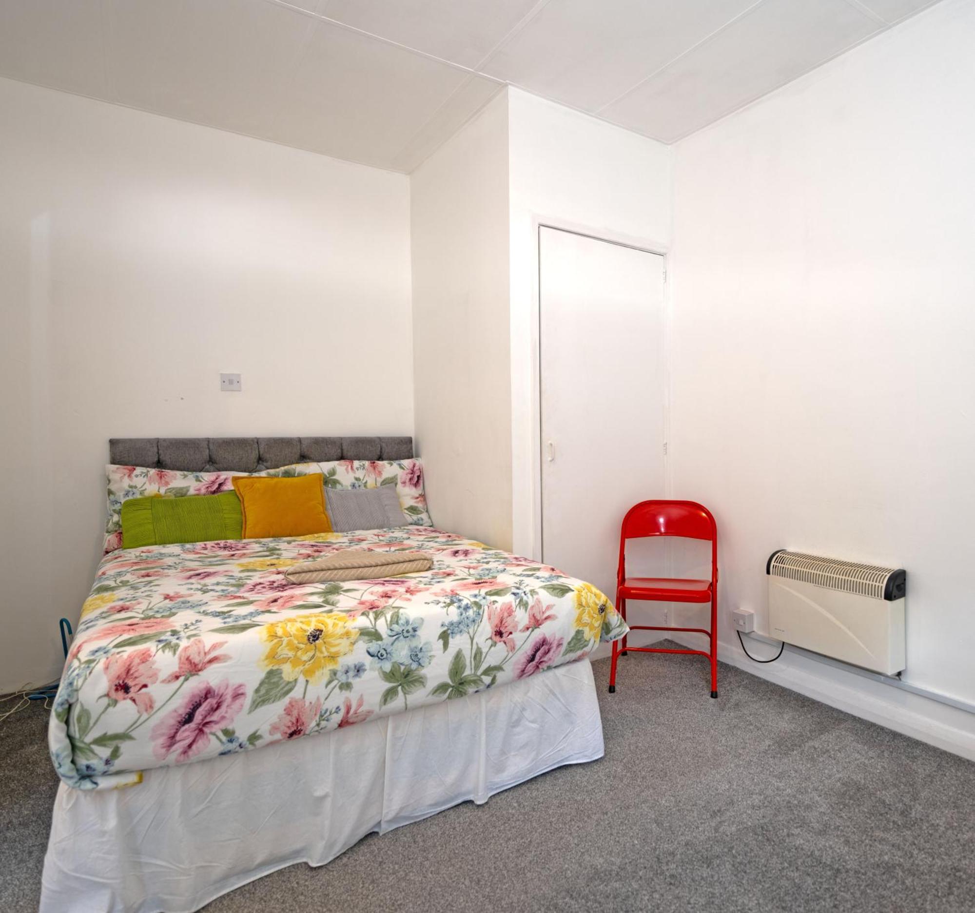 Flat In Clapham Budget Friendly Stay Londyn Zewnętrze zdjęcie